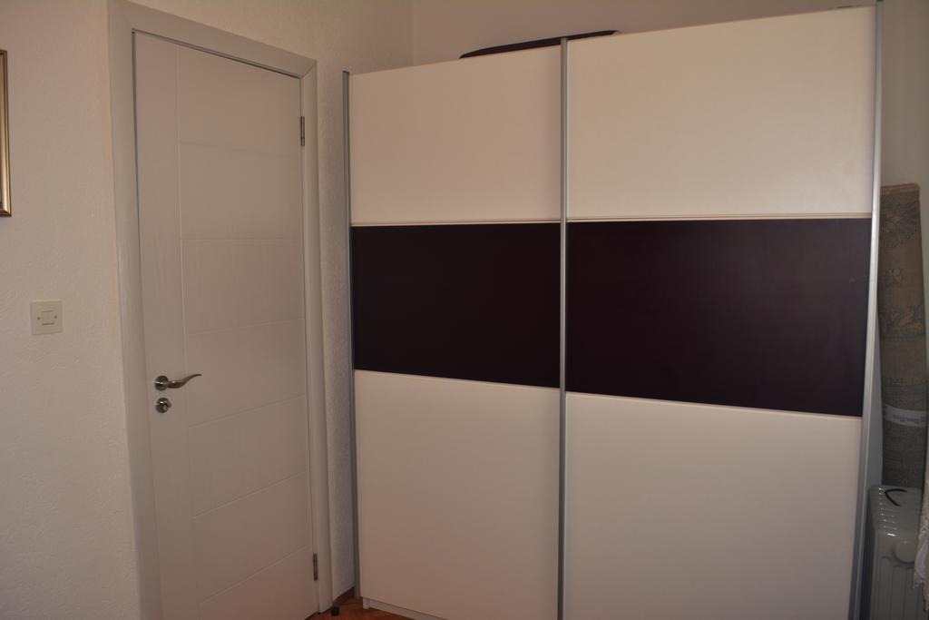 Apartment Vesna Ровини Екстериор снимка