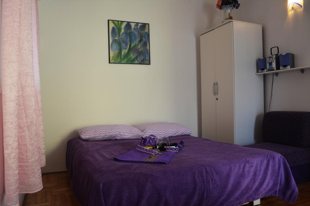 Apartment Vesna Ровини Екстериор снимка